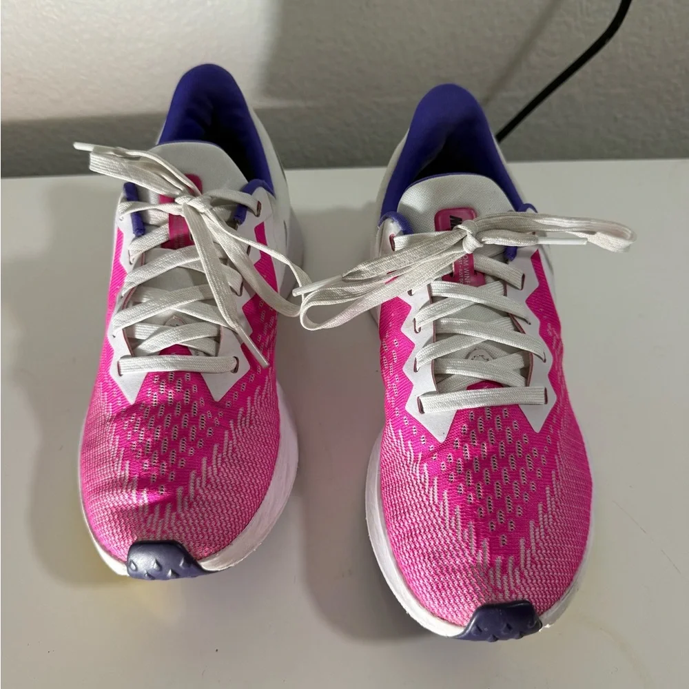 Nike Wmns Zoom Winflo 6 'White Fuchsia' Nike / Sneakers /
